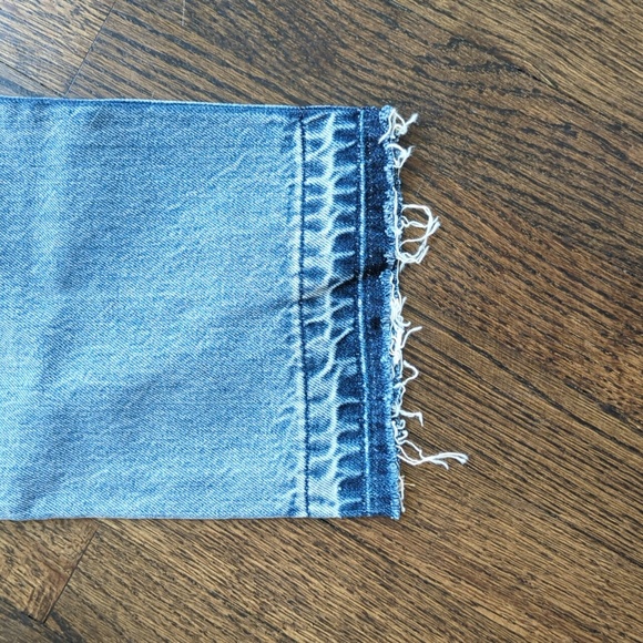 Banana Republic Distressed Crop Jeans Size 24 - Picture 6 of 9